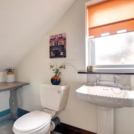 2 Bed In Oc-w017 *