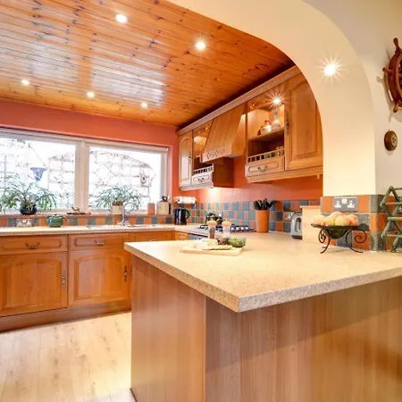 Nyaraló Chapel Steps